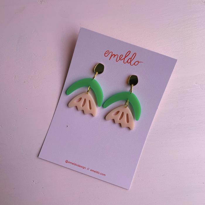 EMELDO - ARLIE EARRINGS // GREEN + PINK